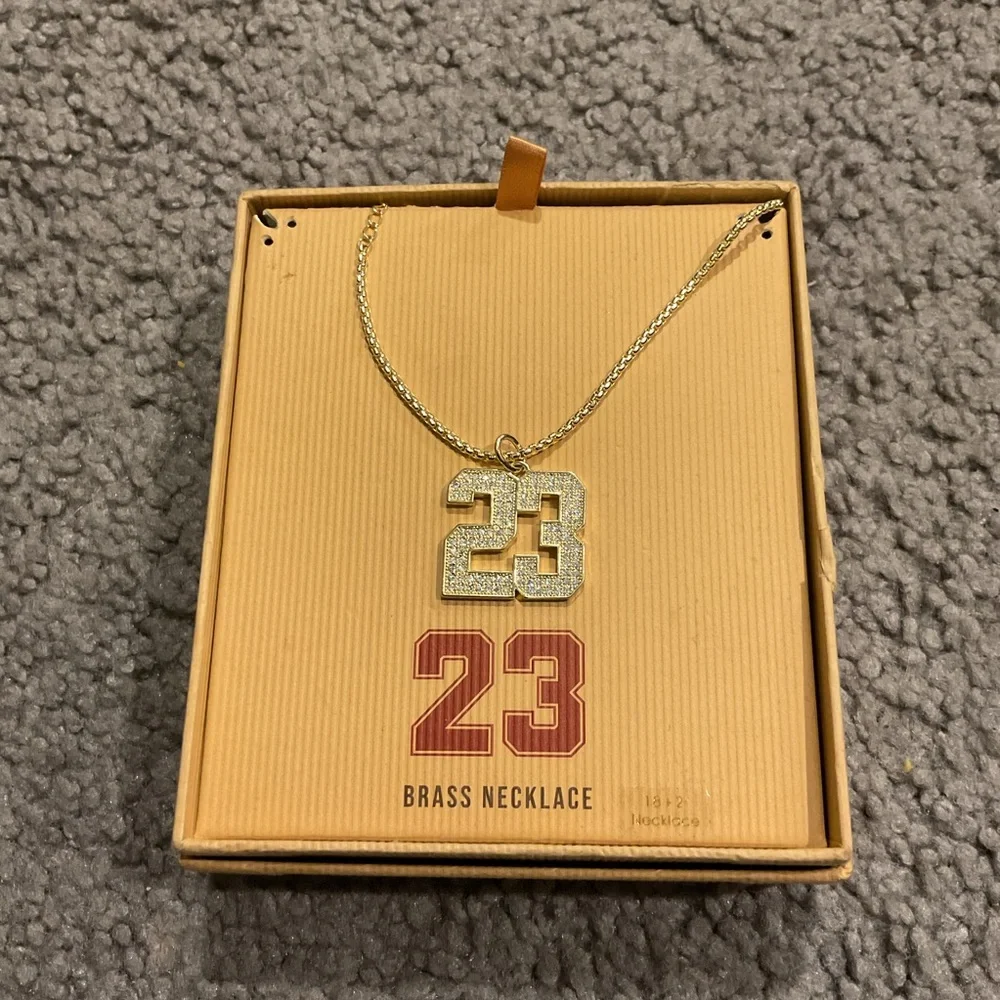 NWT Structure Gold Crystal #23 Sporty Brass Logo Necklace Jewelry Gift Y2K